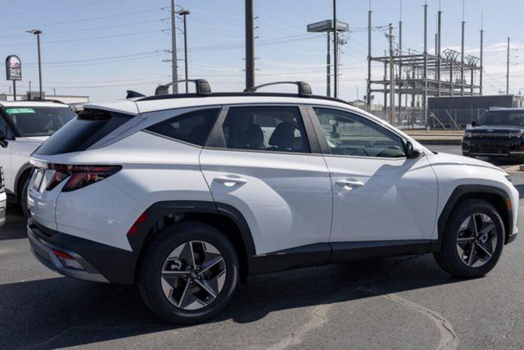 New 2026 Hyundai Tucson SEL FWD SUV