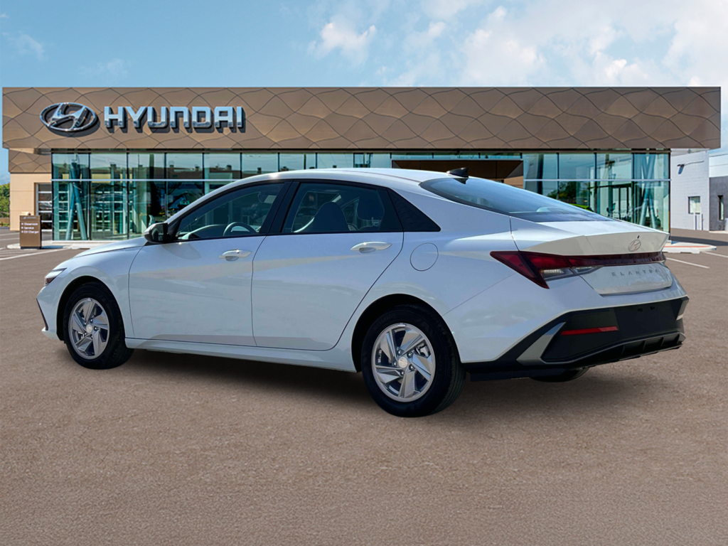 New 2025 Hyundai Elantra SE Sedan