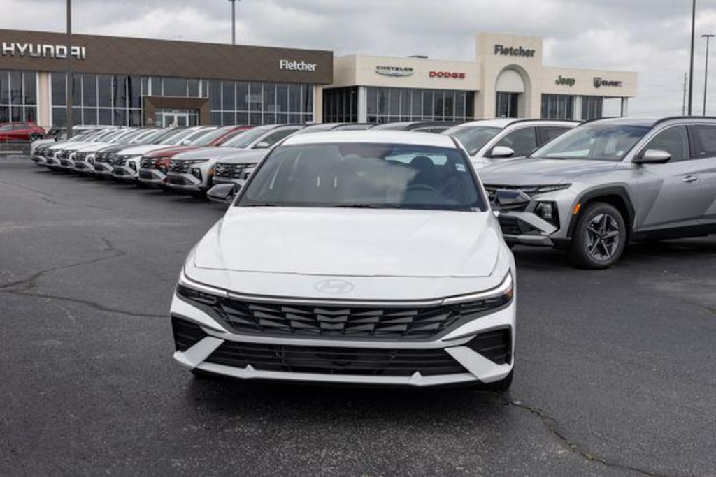New 2026 Hyundai Elantra Hybrid SEL Sport Sedan