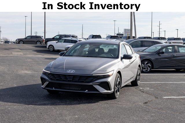 2026 Hyundai Elantra SEL's photo