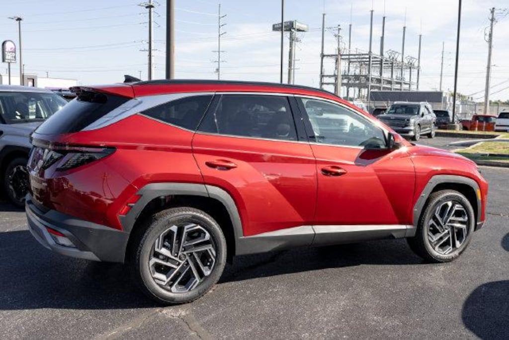 New 2026 Hyundai Tucson Limited AWD SUV