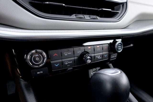 2025 Jeep Compass Limited - Photo 19
