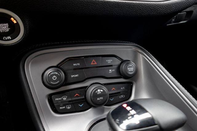 2023 Dodge Challenger SXT - Photo 18
