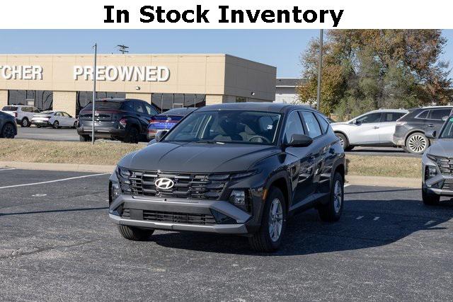 2026 Hyundai Tucson SE's photo