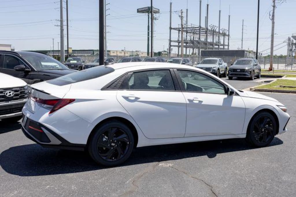 New 2026 Hyundai Elantra SEL Sport Sedan