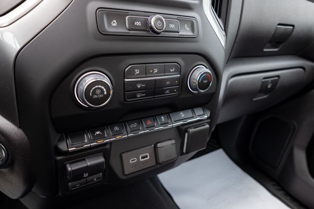 2024 Chevrolet Silverado 1500 Custom - Photo 17