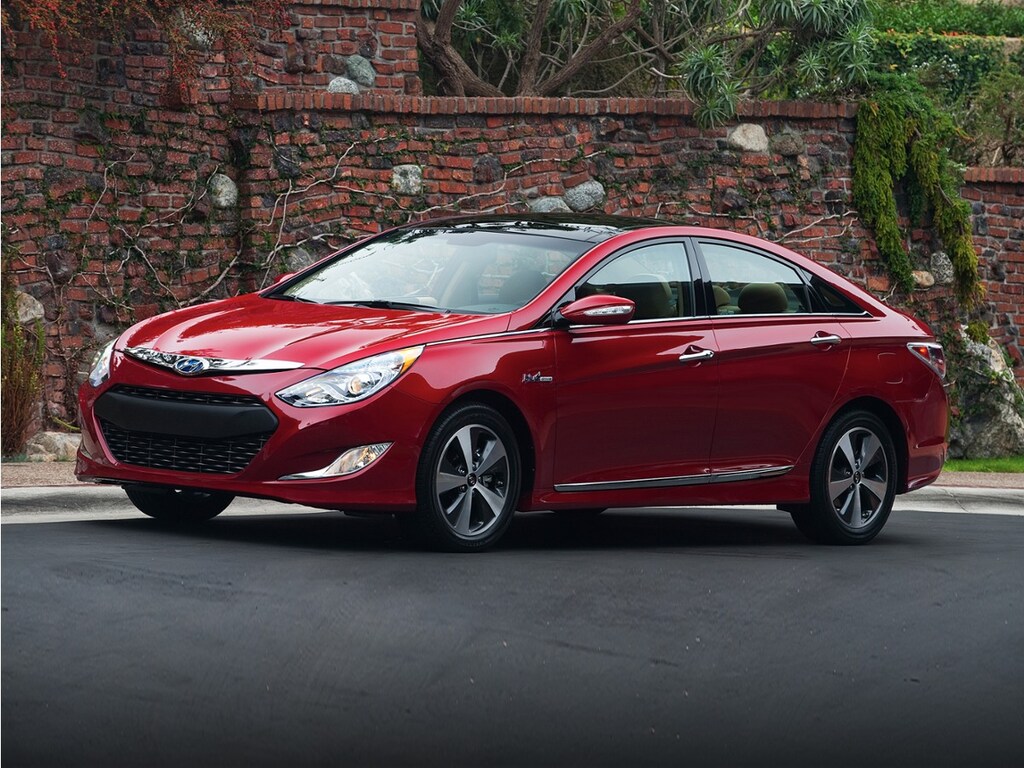 Used 2013 Hyundai Sonata Hybrid Base Sedan