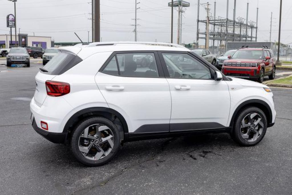 New 2026 Hyundai Venue SEL SUV