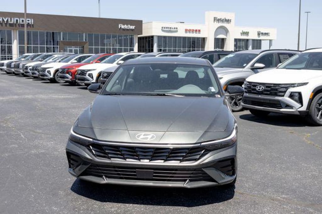 New 2026 Hyundai Elantra SEL Sport Premium Sedan
