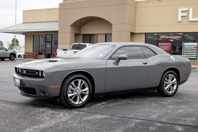 2023 Dodge Challenger SXT - Photo 10