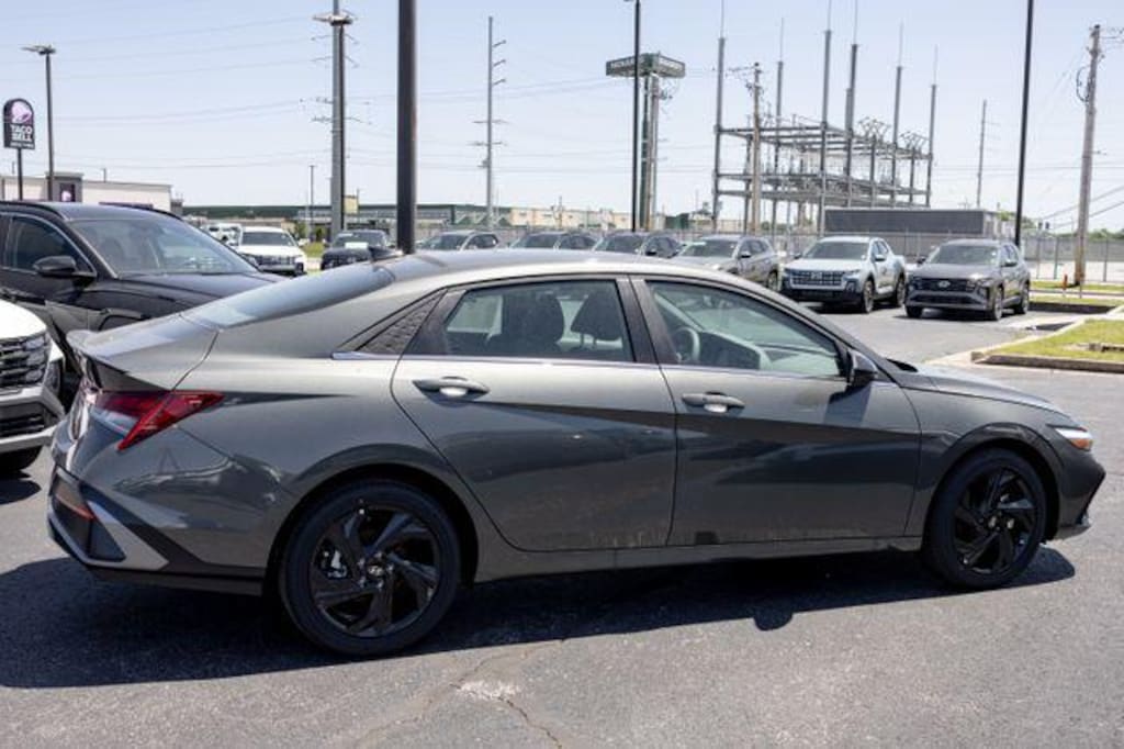 New 2026 Hyundai Elantra SEL Sport Premium Sedan