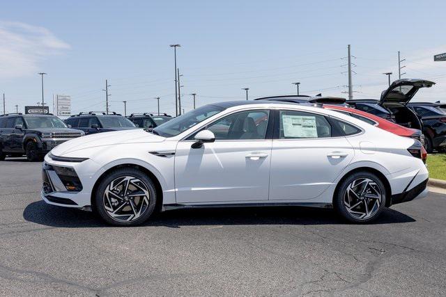 2025 Hyundai Sonata SEL Convenience photo 4