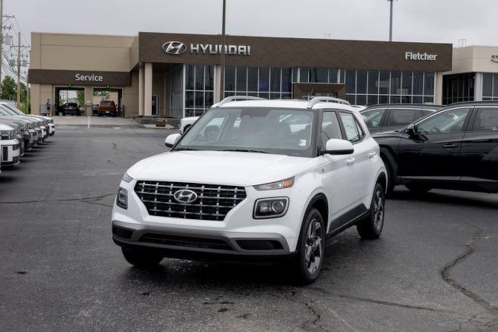 New 2026 Hyundai Venue SEL SUV
