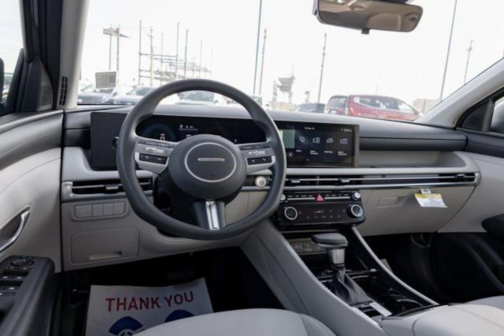 New 2026 Hyundai Tucson SEL FWD SUV