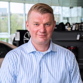 Staff member Andrew Rajchel from e0c6f5097119