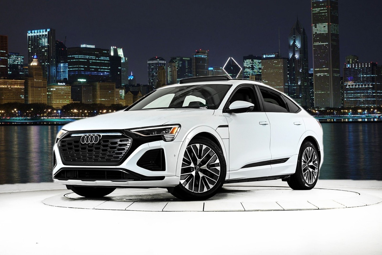 2024 Audi Q8 Sportback e-tron Prestige