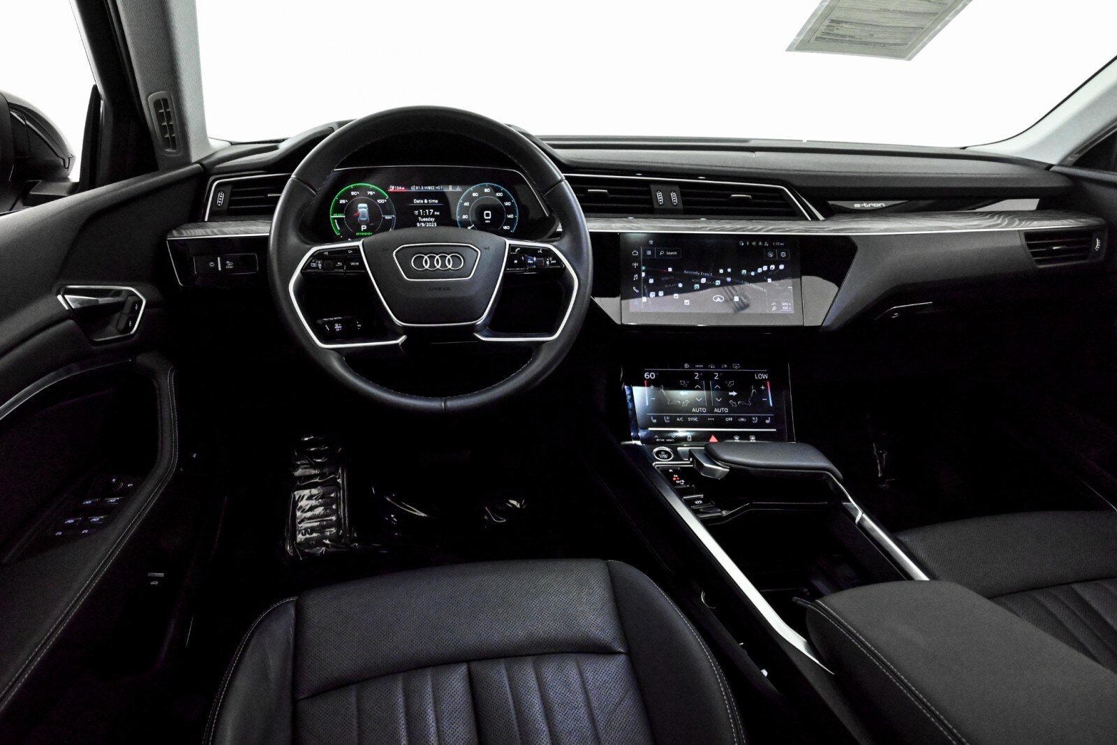 2023 Audi e-tron Premium Plus photo 4