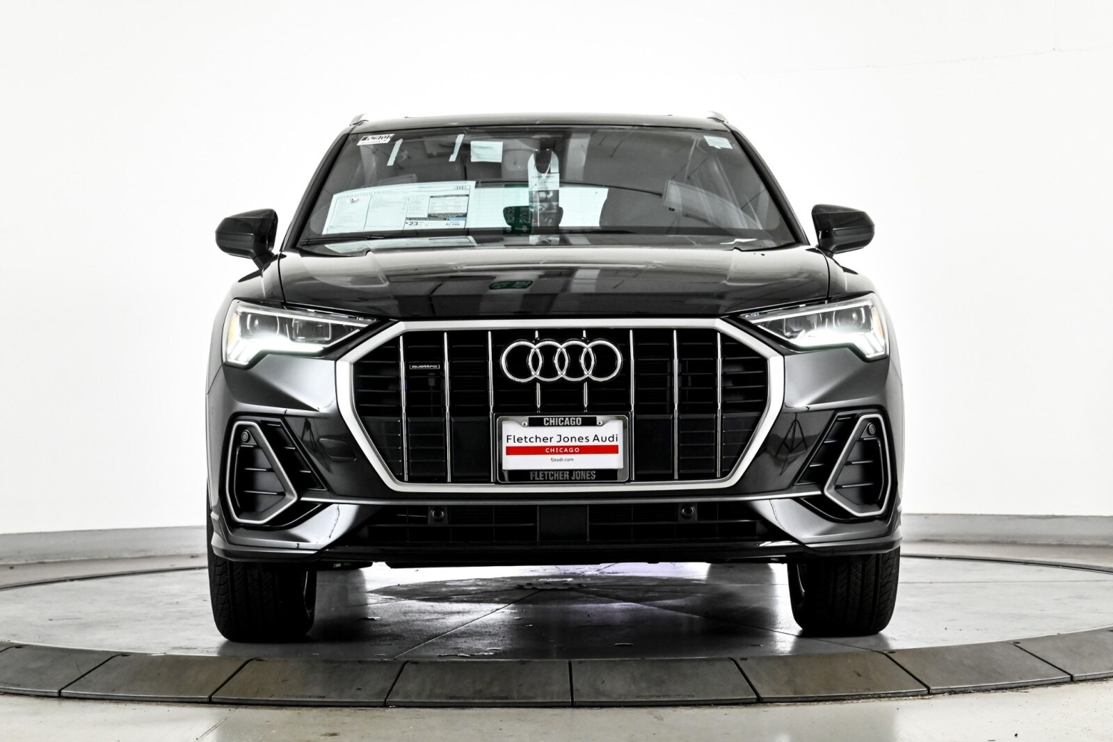 2025 Audi Q3 45 TFSI S line Premium photo 2