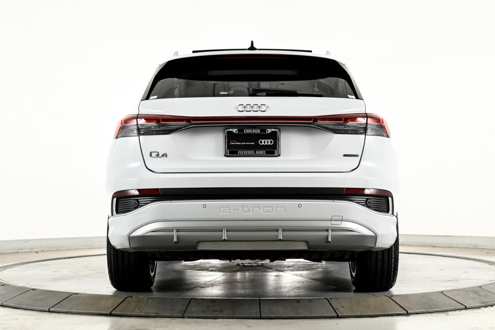 2023 Audi Q4 50 E-tron Prestige photo 3
