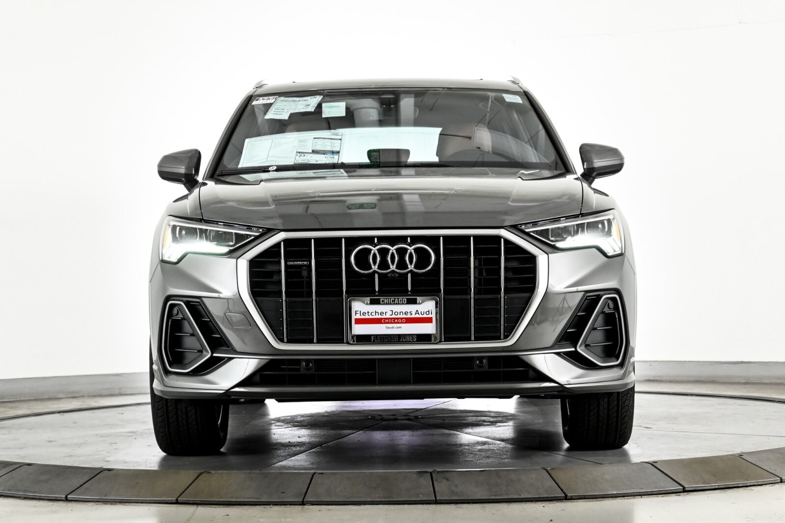 2025 Audi Q3 45 TFSI S line Premium Plus photo 2