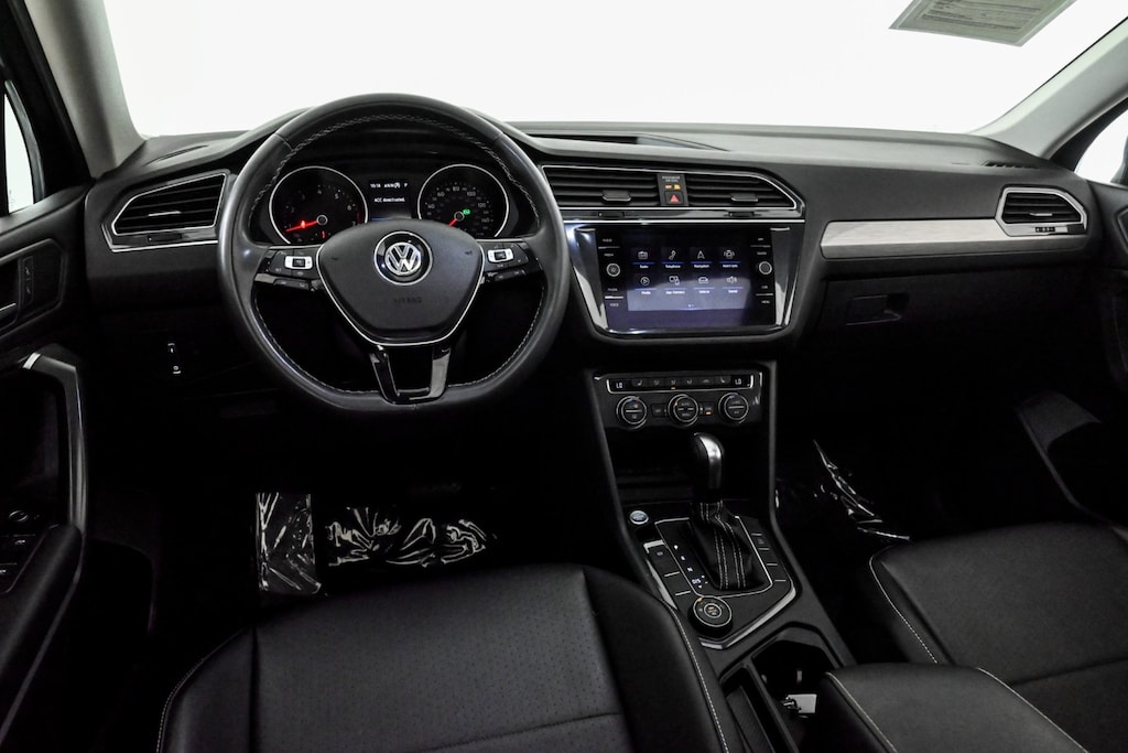 Used 2021 Volkswagen Tiguan SE/ Pano Roof/ Extended Range Remote SUV