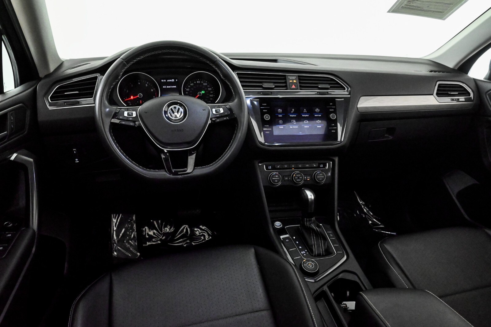 2021 Volkswagen Tiguan SE photo 4