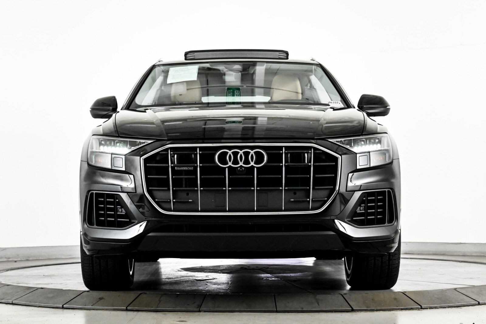 2022 Audi Q8 55 Premium photo 2