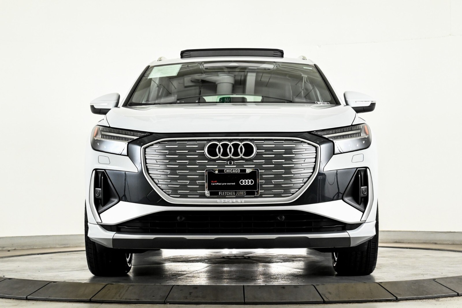 2023 Audi Q4 50 E-tron Prestige photo 2
