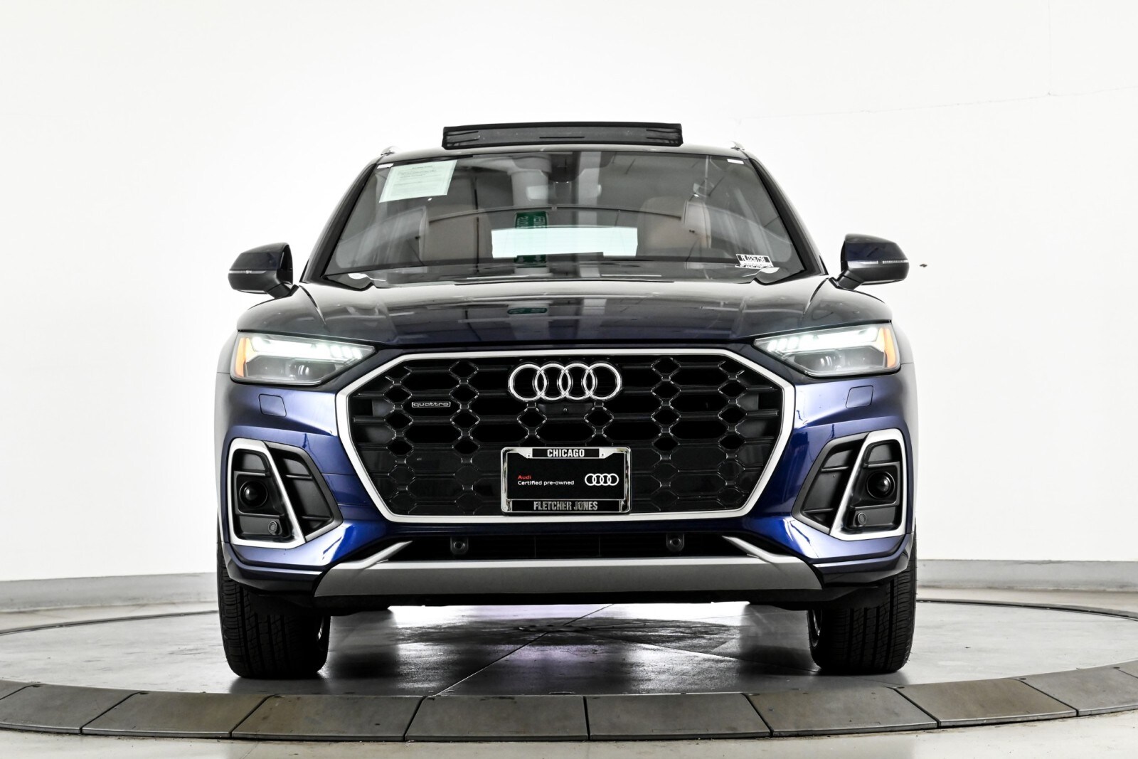 2025 Audi Q5 45 S line Prestige photo 2