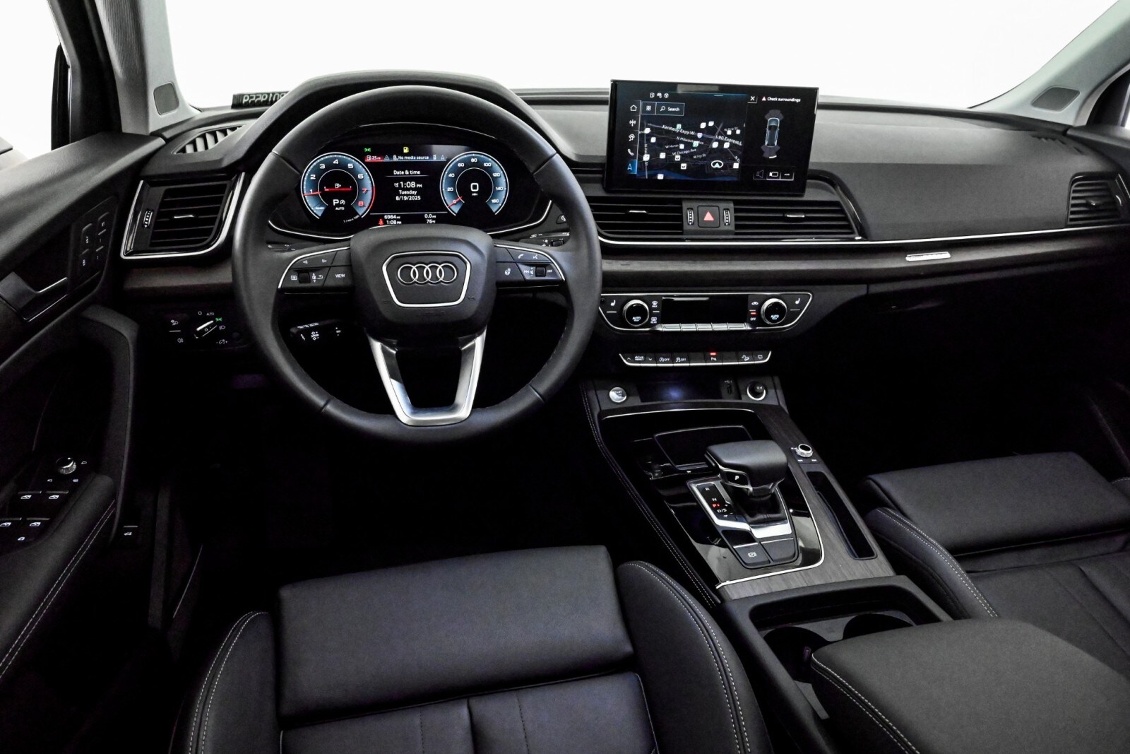 2025 Audi Q5 45 S line Premium Plus photo 4