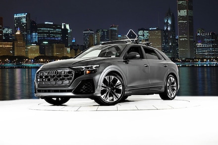 2025 Audi Q8 Prestige/ Luxury/ Black Optic/ Tow/ Style SUV