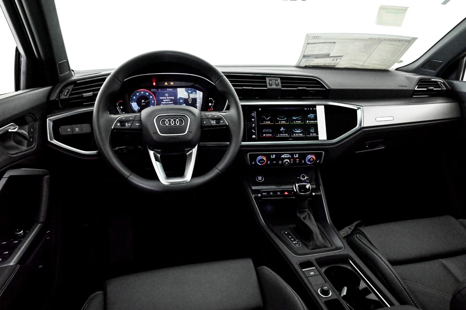 2025 Audi Q3 Premium 45 TFSI S line photo 4