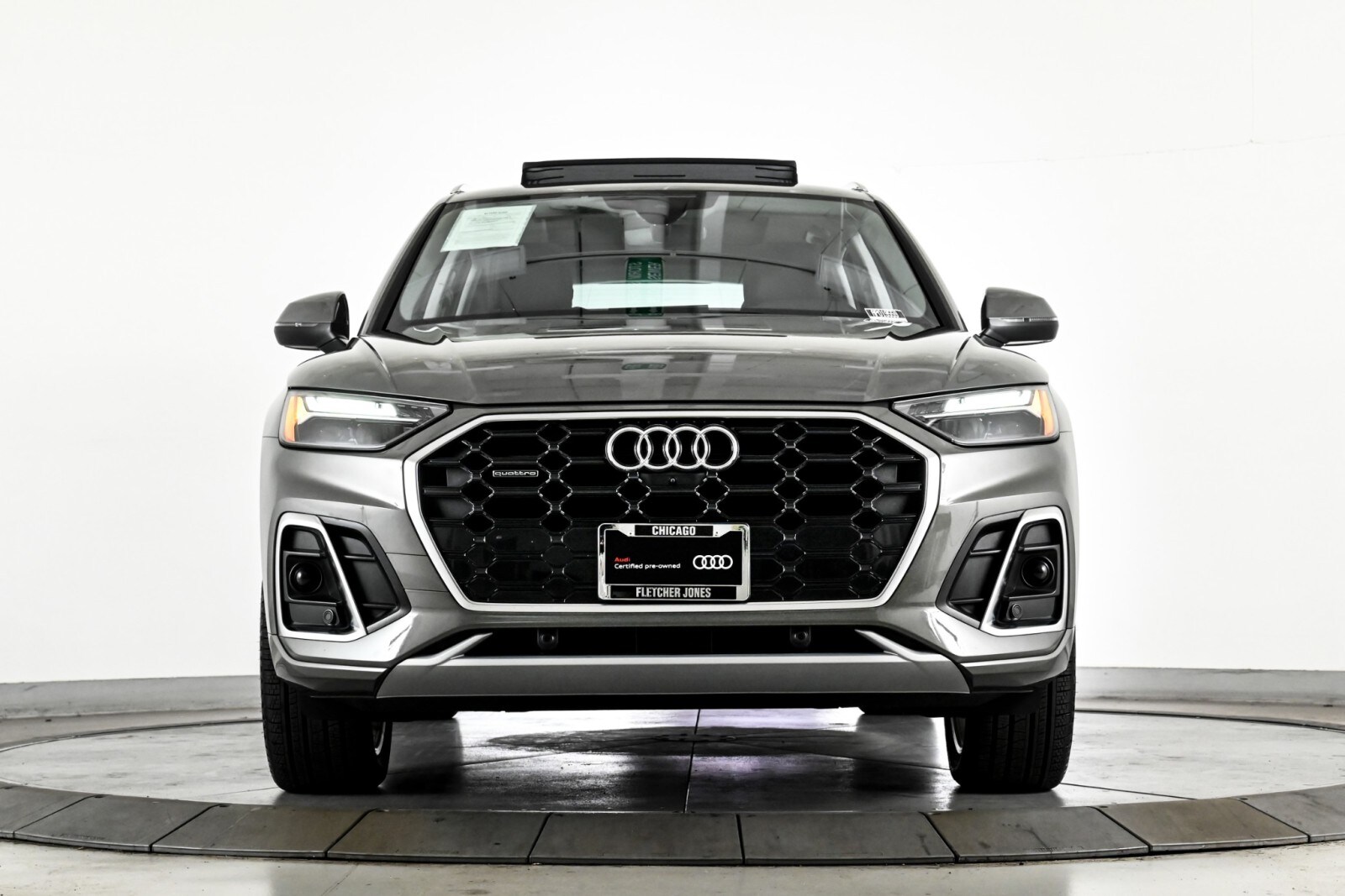 2025 Audi Q5 45 S line Premium Plus photo 2