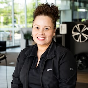Staff member Minella Claudio from bc35e947cf72
