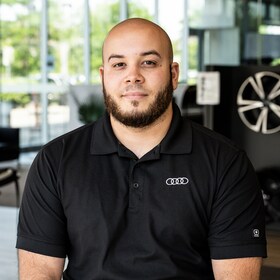 Staff member Gabe Del Valle from e4811976beeb