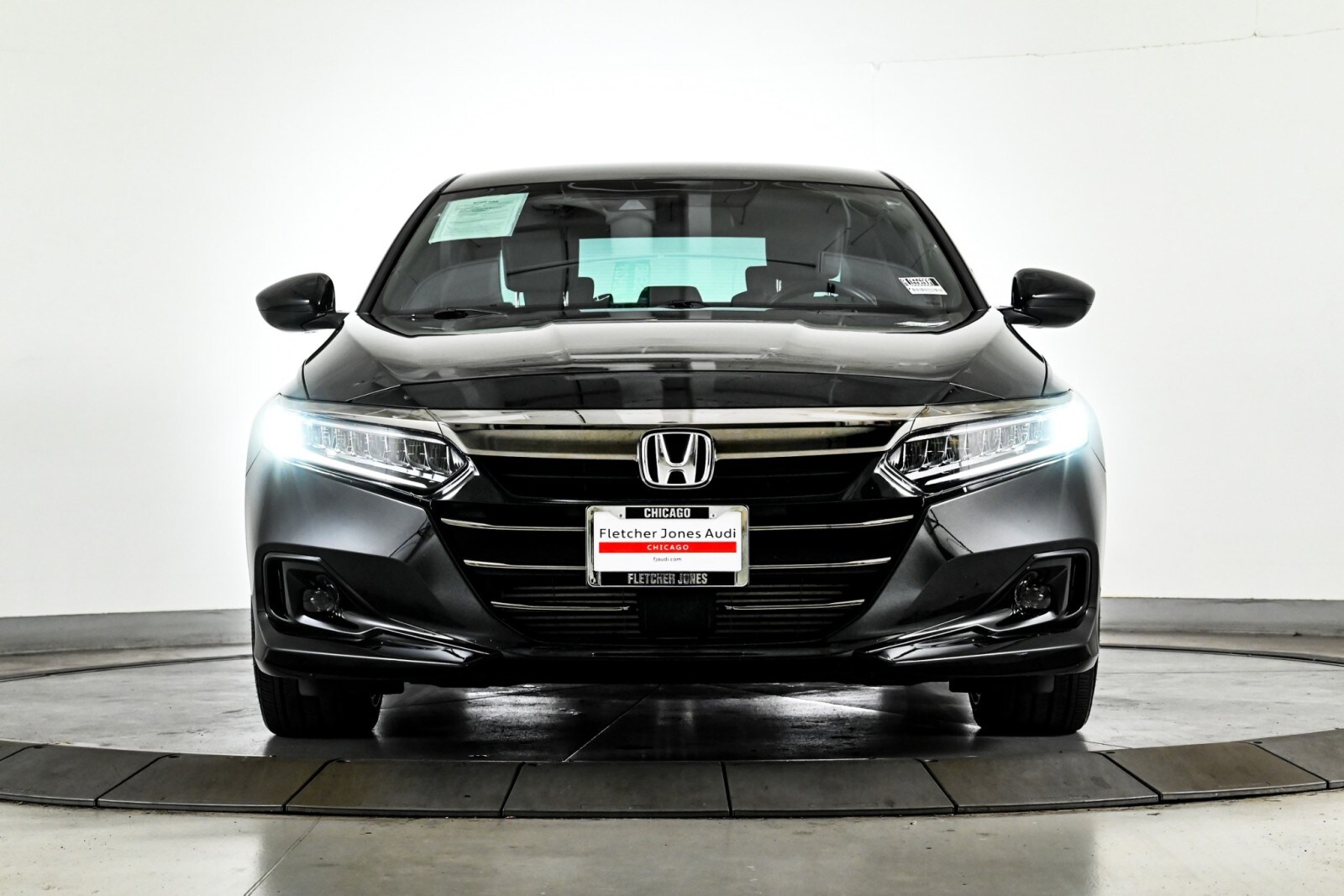 2022 Honda Accord Sport photo 2