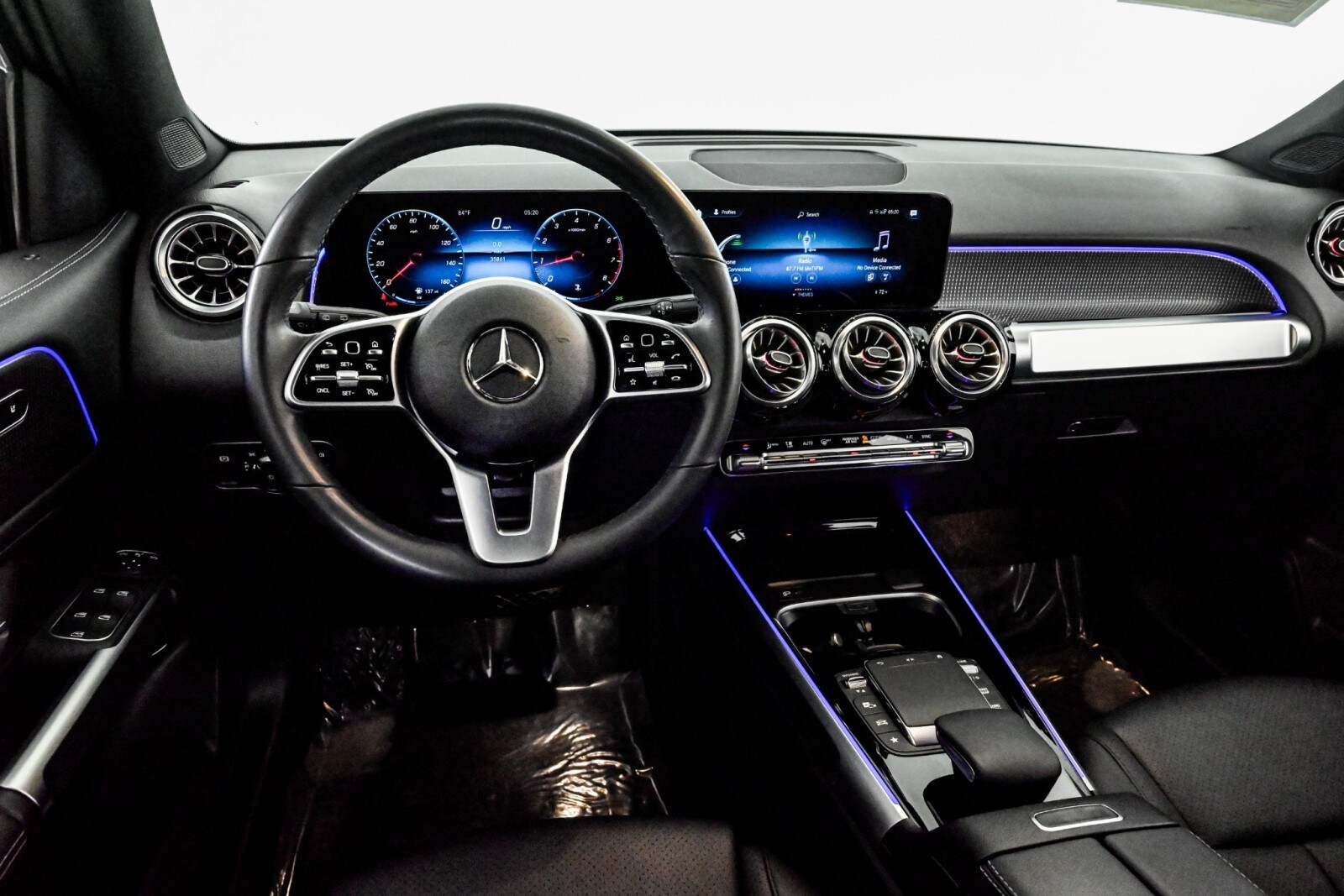 2022 Mercedes Benz GLB 250 4MATIC photo 4