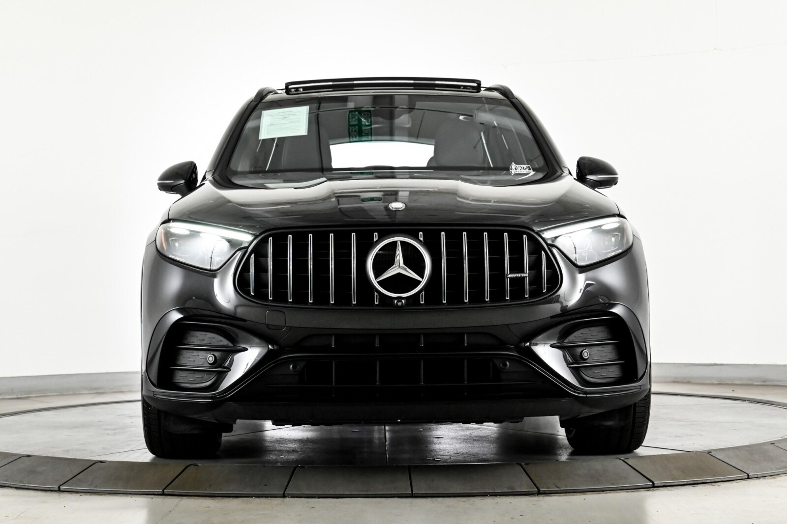 2024 Mercedes Benz GLC AMG 43 photo 2
