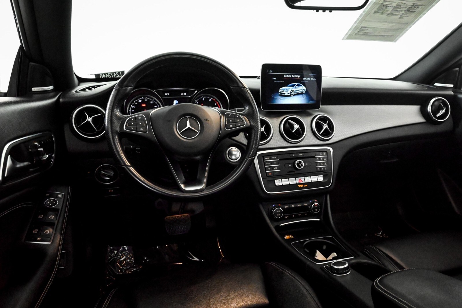 2019 Mercedes Benz CLA 250 4MATIC photo 4
