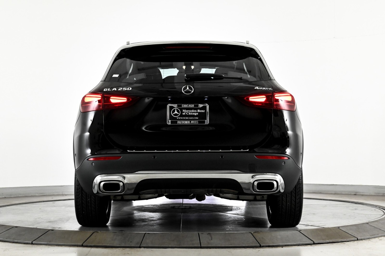 2025 Mercedes Benz GLA 250 4MATIC photo 3