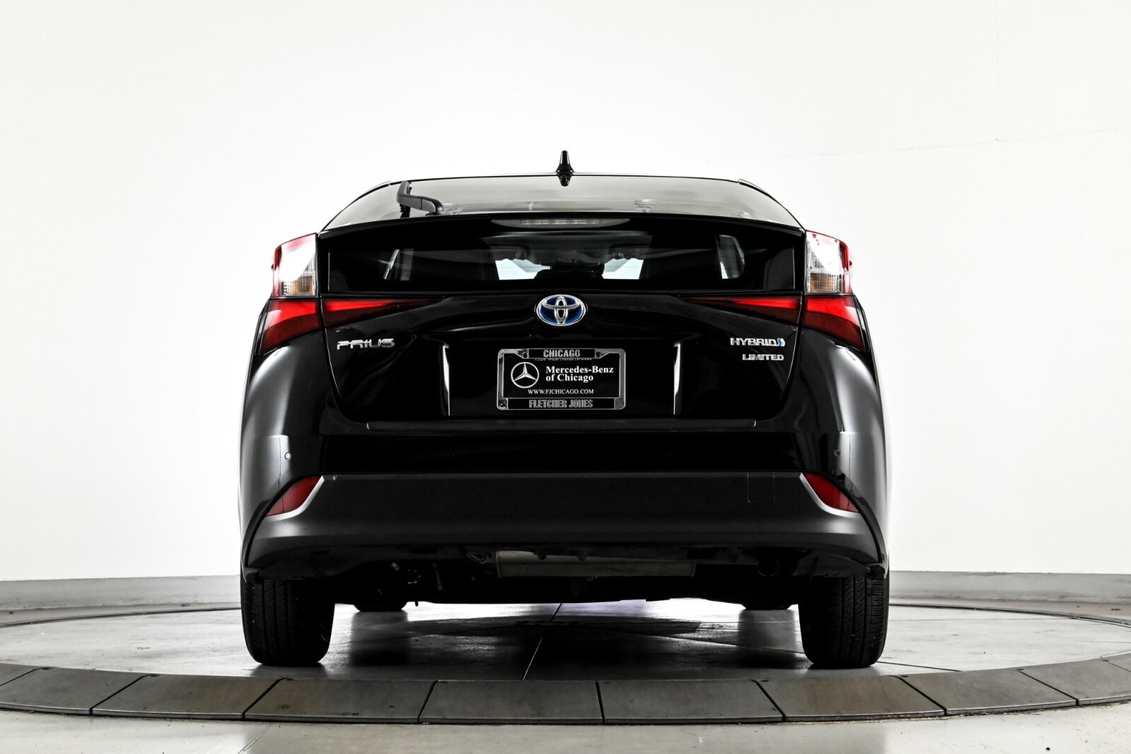 2022 Toyota Prius Limited photo 3