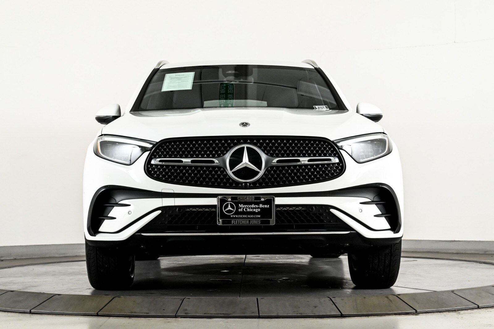 2025 Mercedes Benz GLC 350e 4MATIC photo 2