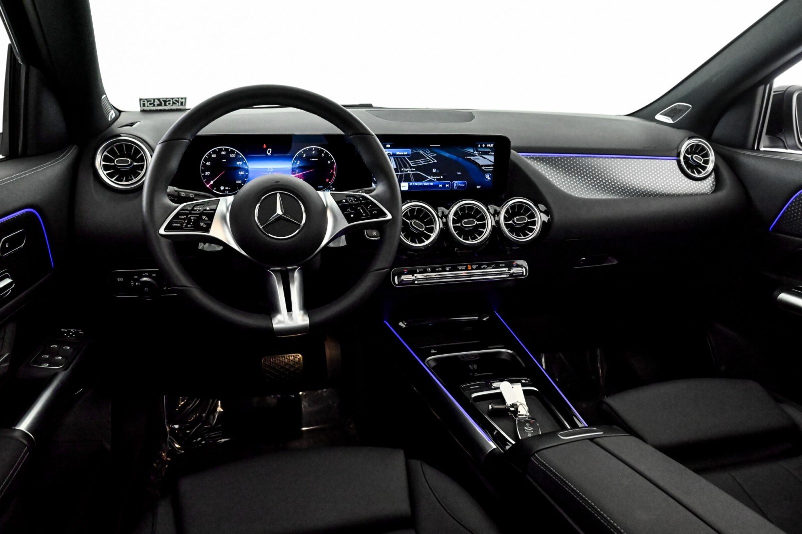 2024 Mercedes Benz GLA 250 4MATIC photo 4