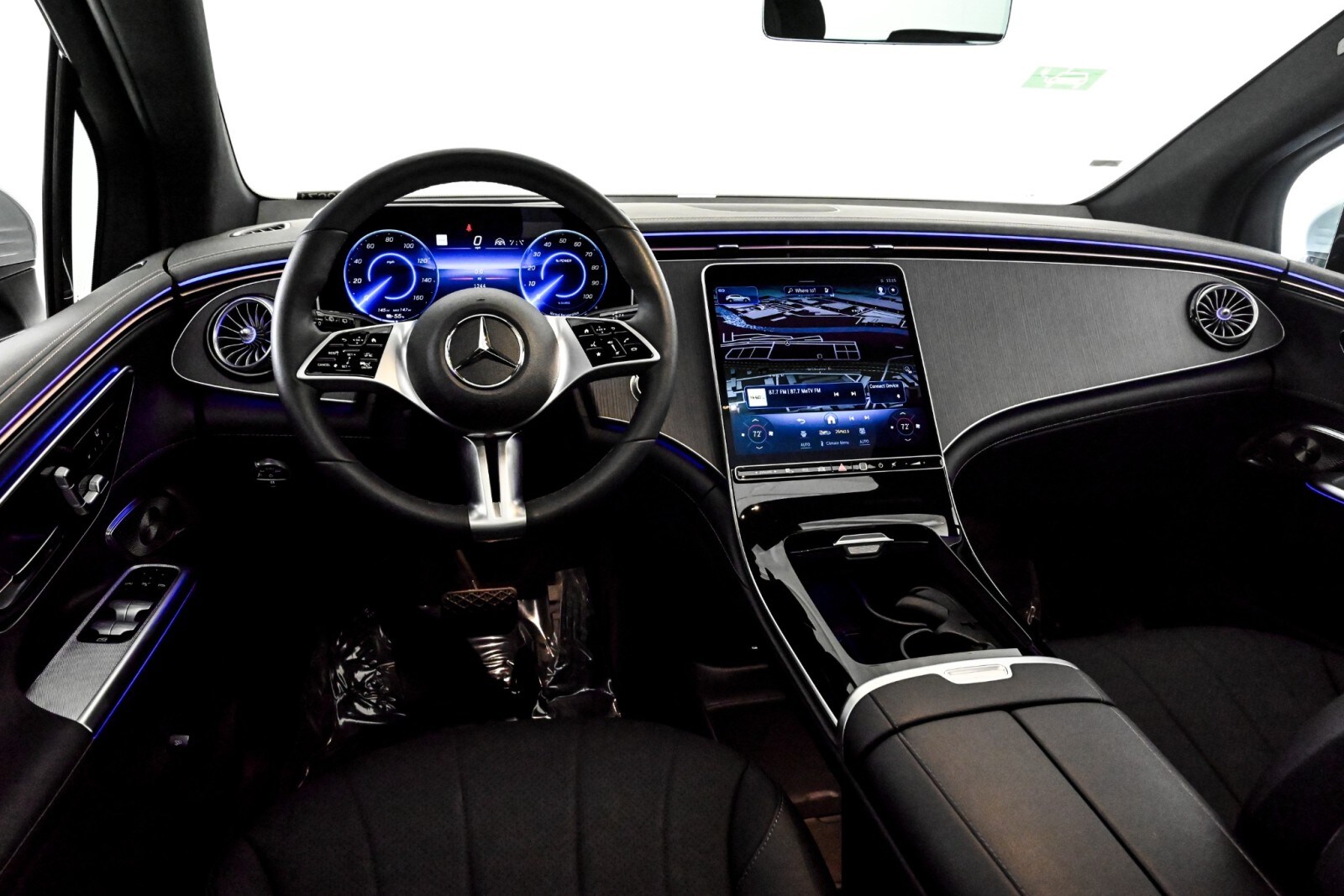 2025 Mercedes Benz 350 4MATIC photo 2