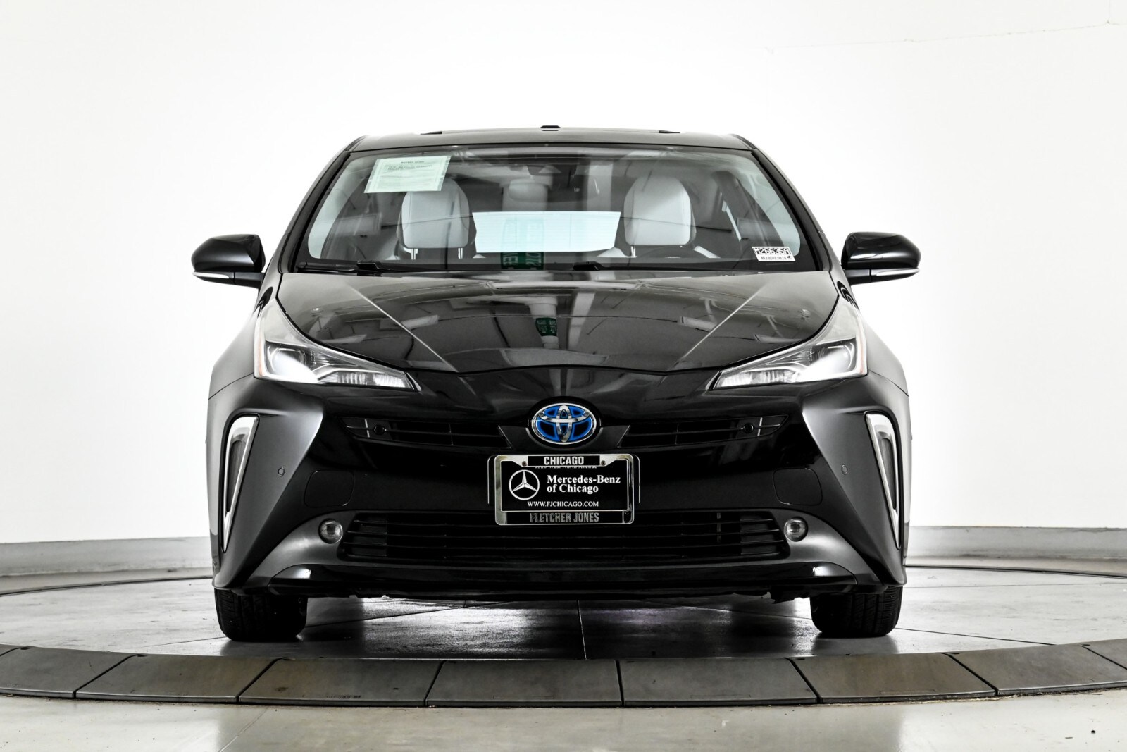 2022 Toyota Prius Limited photo 2