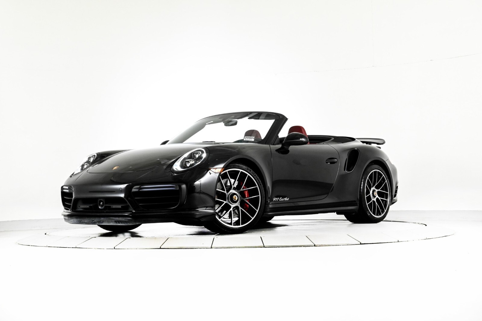 2018 Porsche 911 Turbo Cabriolet photo 2