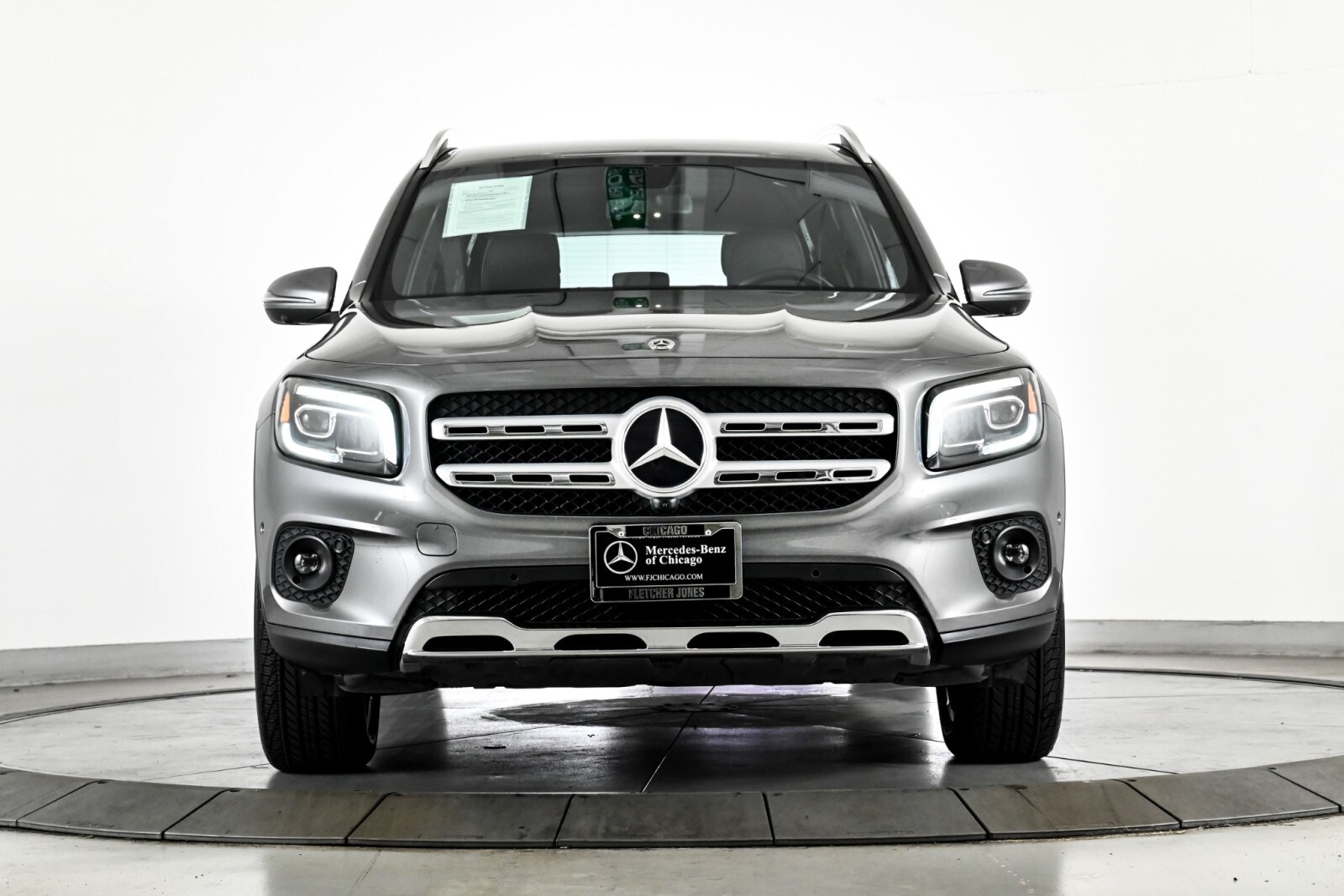 2022 Mercedes Benz GLB 250 4MATIC photo 2