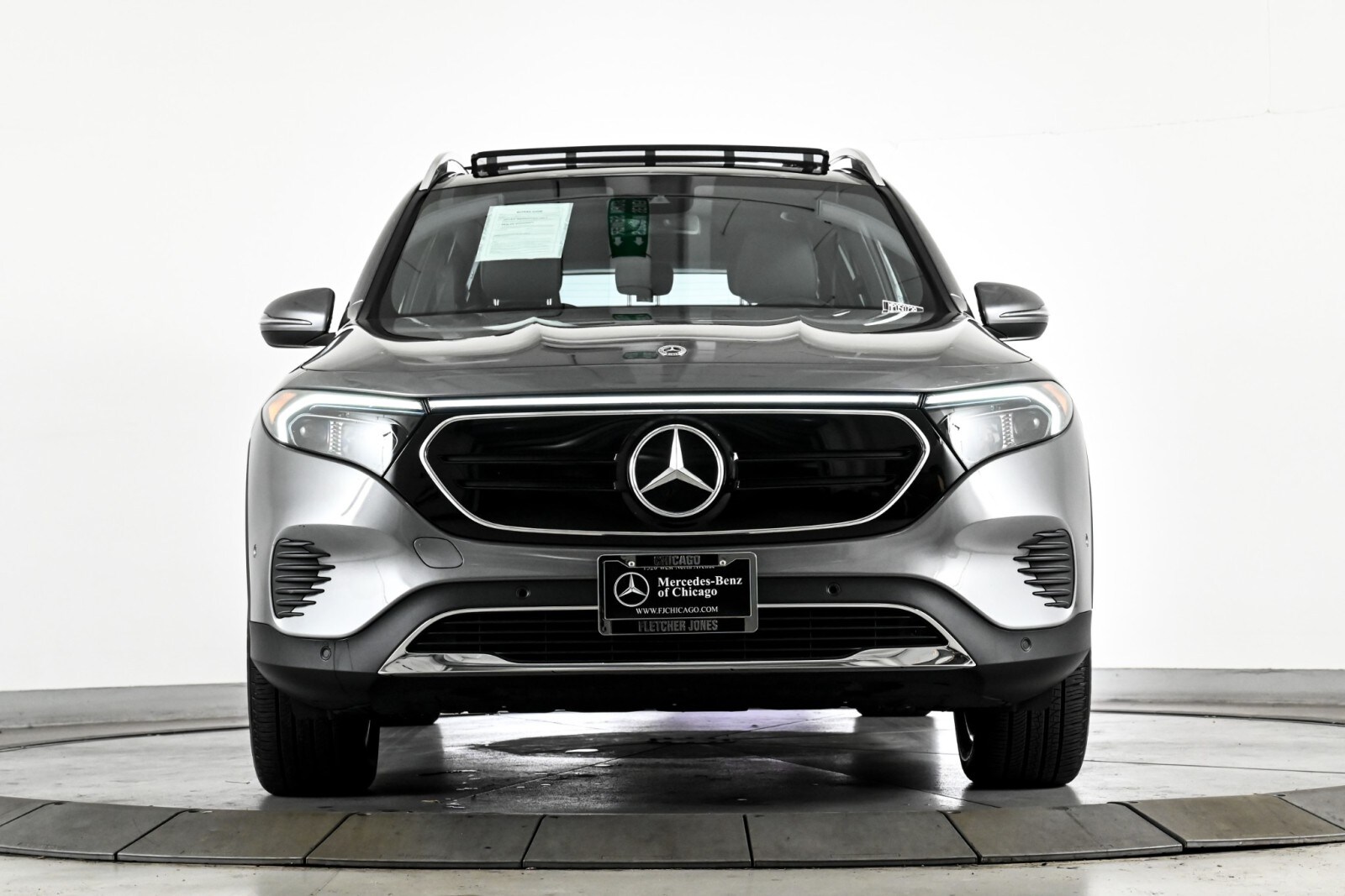 2023 Mercedes Benz EQB 300 4MATIC photo 2