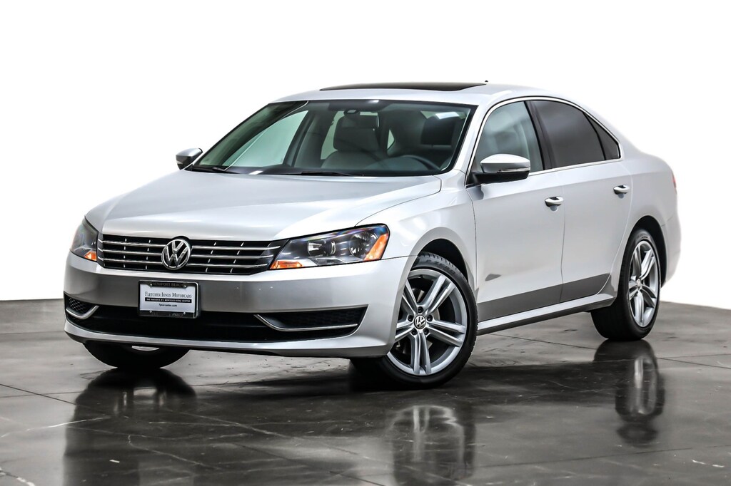 Used 2015 Volkswagen Passat 4dr Sdn 2.0L TDI DSG SE w/Sunroof Sedan