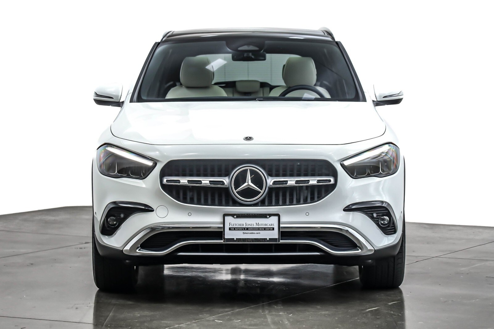 2025 Mercedes Benz GLA 250 photo 2